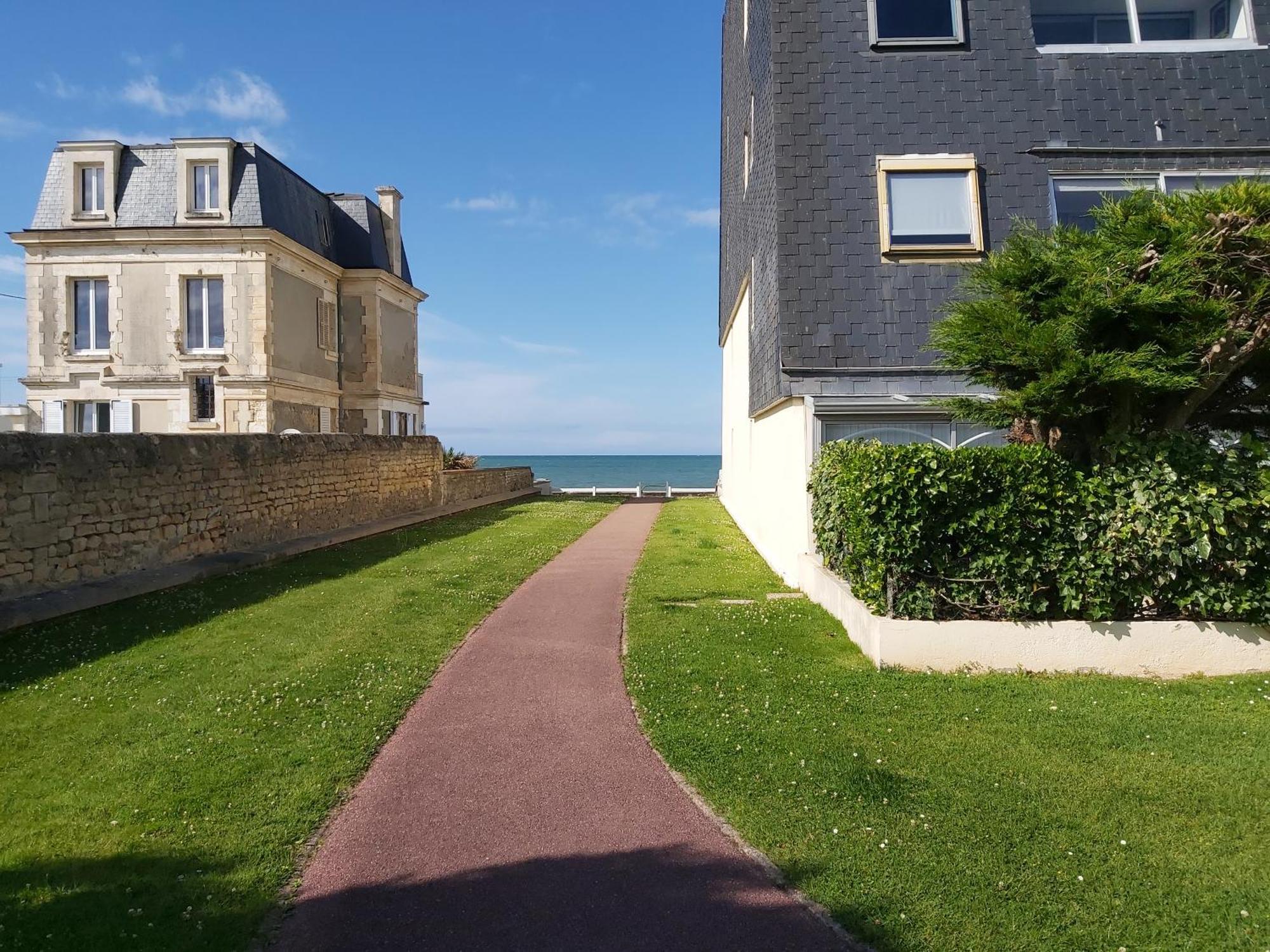 Les Pieds Dans L'eau Appartement Bernières-sur-Mer
